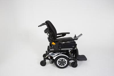 Invacare TDX SP2 NB elrullstol inomhus utomhus mitthjulsdriven hjälpmedel permobil smal