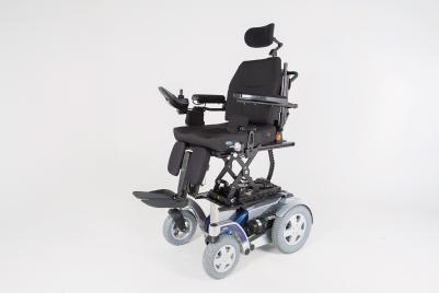 Invacare Storm 4 ULM elrullstol inomhus utomhus bakhjulsdriven sittproblematik hjälpmedel permobil komfort