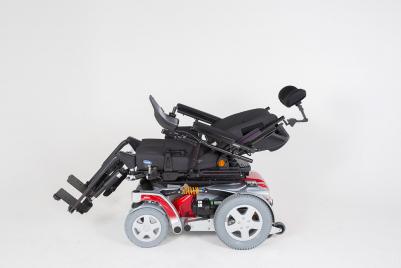 Invacare Storm 4 X-Plore eldriven rullstol inomhus utomhus bakhjulsdriven sittproblematik hjälpmedel permobil komfort