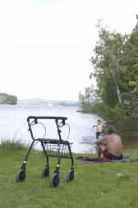 Dolomite Legacy Rollator stort gångutrymme lätt att fälla trygg rullator justerbar flera höjder