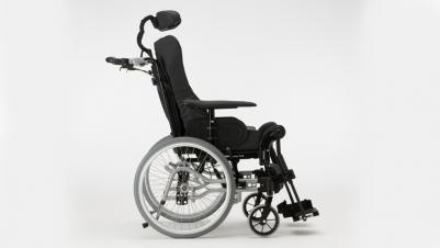 Manuell rullstol Invacare Rea Azalea tall extra hög rygg sitstilt vinkelställbar ryggvinkling komfortrullstol komfort rullstol passiv rullstol