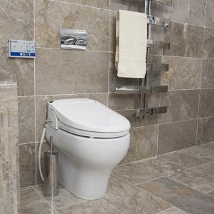 Aquatec Pure Bidet uppvärmd sits självrengörande nattljus handkontroll