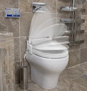 Aquatec Pure Bidet uppvärmd sits självrengörande nattljus handkontroll