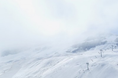 Sitski, monoski och skidåkning